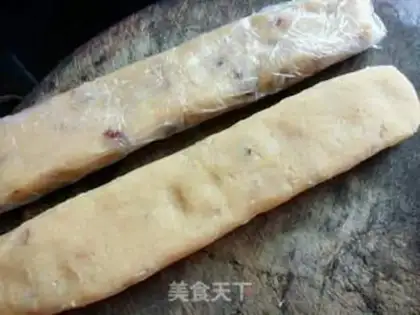 Make "Red-tree peanut butter cookies." step 5
