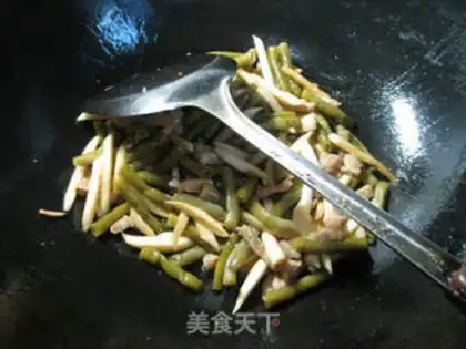 Make The twit, the sour beans step 5