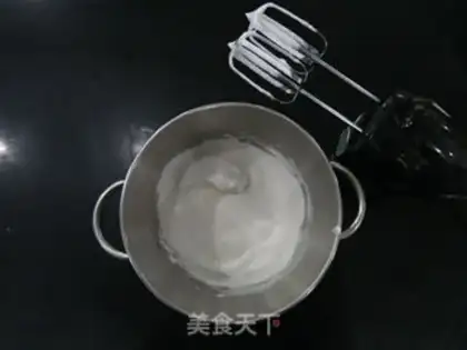 Make Chocolate cake with mushroom heads step 7