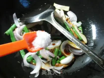 Make Onion bean dry step 5