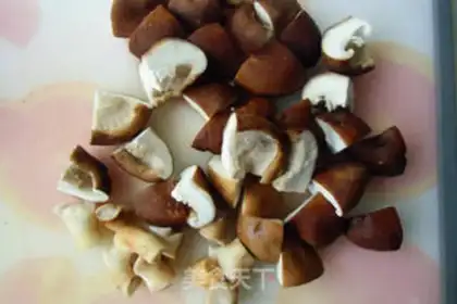Make Mushrooms burning noodles step 4
