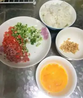 Make Egg fried rice step 0