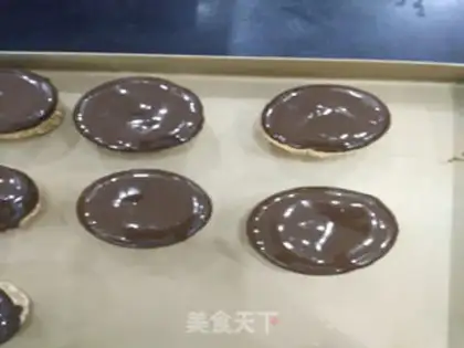 Make Chocolate cake with mushroom heads step 25