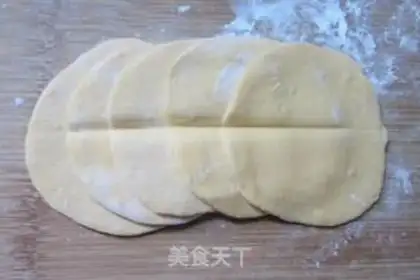 Make Yellow rose bun step 7