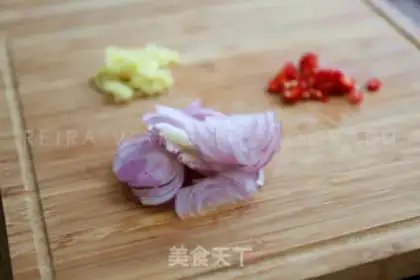 Make Thai spice roasted dragonfish step 1
