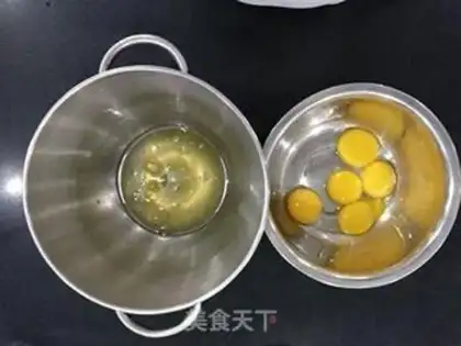 Make Rose heart cake step 1