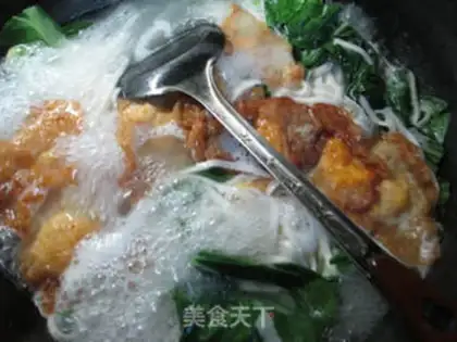 Make Soup noodles for quail eggs step 3
