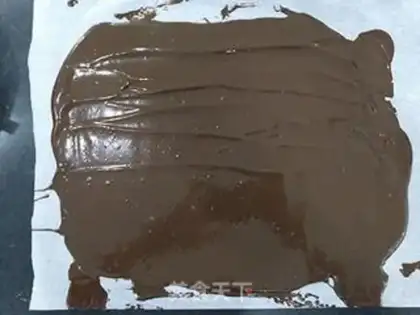 Make Rose heart cake step 12
