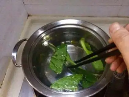 Make Mushrooms burning noodles step 7