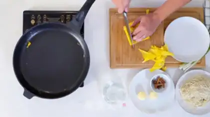 Make Onion noodles step 3