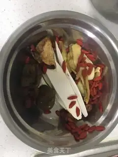 Make A gel-capped monkey mushroom soup step 2