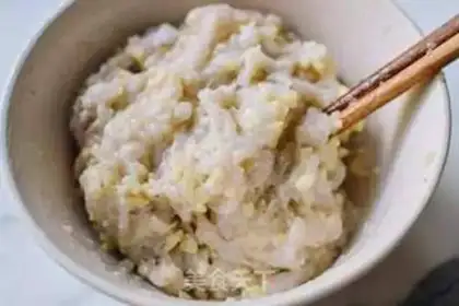 Make Shrimp dumplings step 1