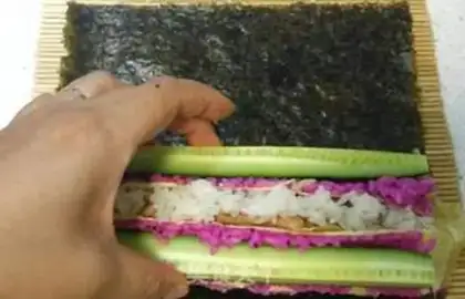 Make Tuna sushi step 11