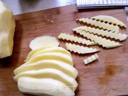 Make Spicy wave potatoes step 1
