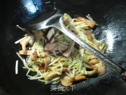 Make The sprouts, the fried mushrooms step 6