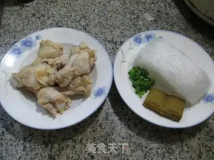 Make curry chicken wings to cook fans step 0