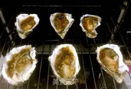 Make Oysters roasted with garlic step 8