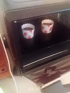 Make Chocolate lava cake step 5