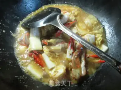 Make Curry cabbage crabs step 5