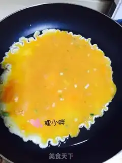 Make Cricket and fried eggs step 1