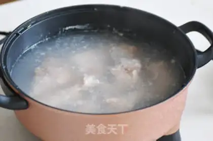 Make Cracker bone soup step 0
