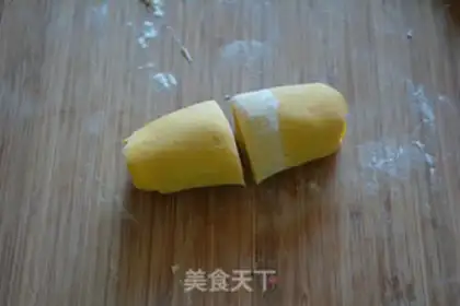 Make Pumpkin roses step 5