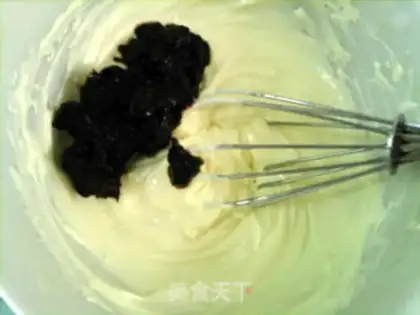 Make French blueberry cheese mooncake step 9