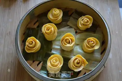 Make Pumpkin roses step 7