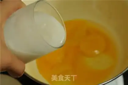 Make Cake with light cream step 1