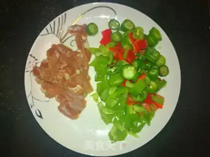 Make Autumn fried meat step 1