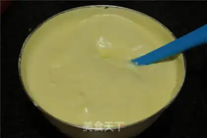 Make Cake with light cream step 4