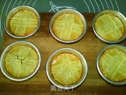 Make French blueberry cheese mooncake step 18