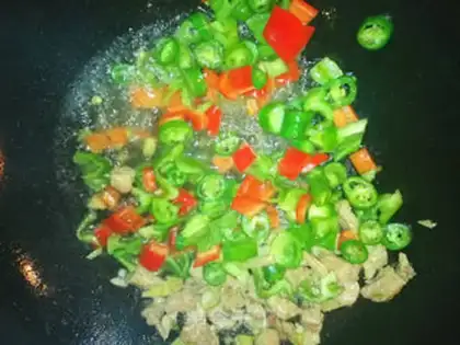 Make Autumn fried meat step 3