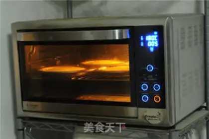 Make Cake with light cream step 7