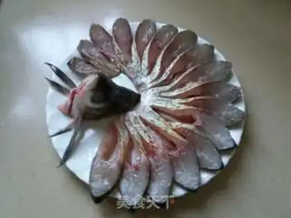 Make Peacock open-screen fish step 5