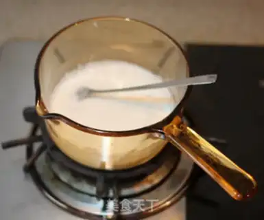 Make Coconut Lotus Lou step 3