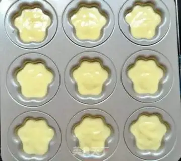 Make Cat claw cake step 6