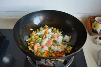 Make Shrimp rice step 5