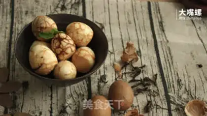 Make Red sugar tea eggs step 9