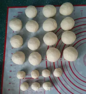 Make Stupid bear bread step 5