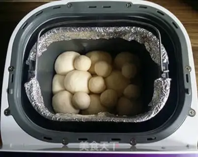 Make Stupid bear bread step 12
