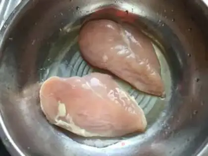Make Cream chicken steak step 0