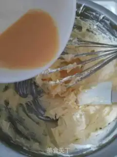 Make Badan butter cookies step 1