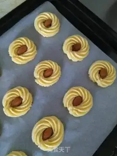 Make Badan butter cookies step 3