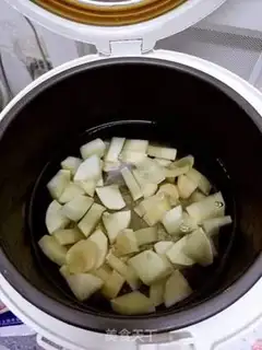 Make Strawberry soy saline step 1