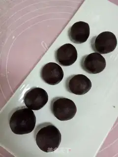 Make Flamingo ice cream mooncake step 8
