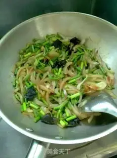 Make Garlic onions fried wood step 2