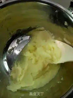 Make Potato cheeseball step 1