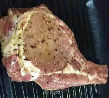Make Fried ribbon pork chops step 5