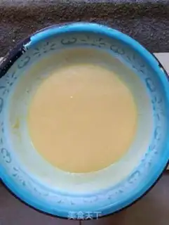 Make Chocolate cream apple cake step 1